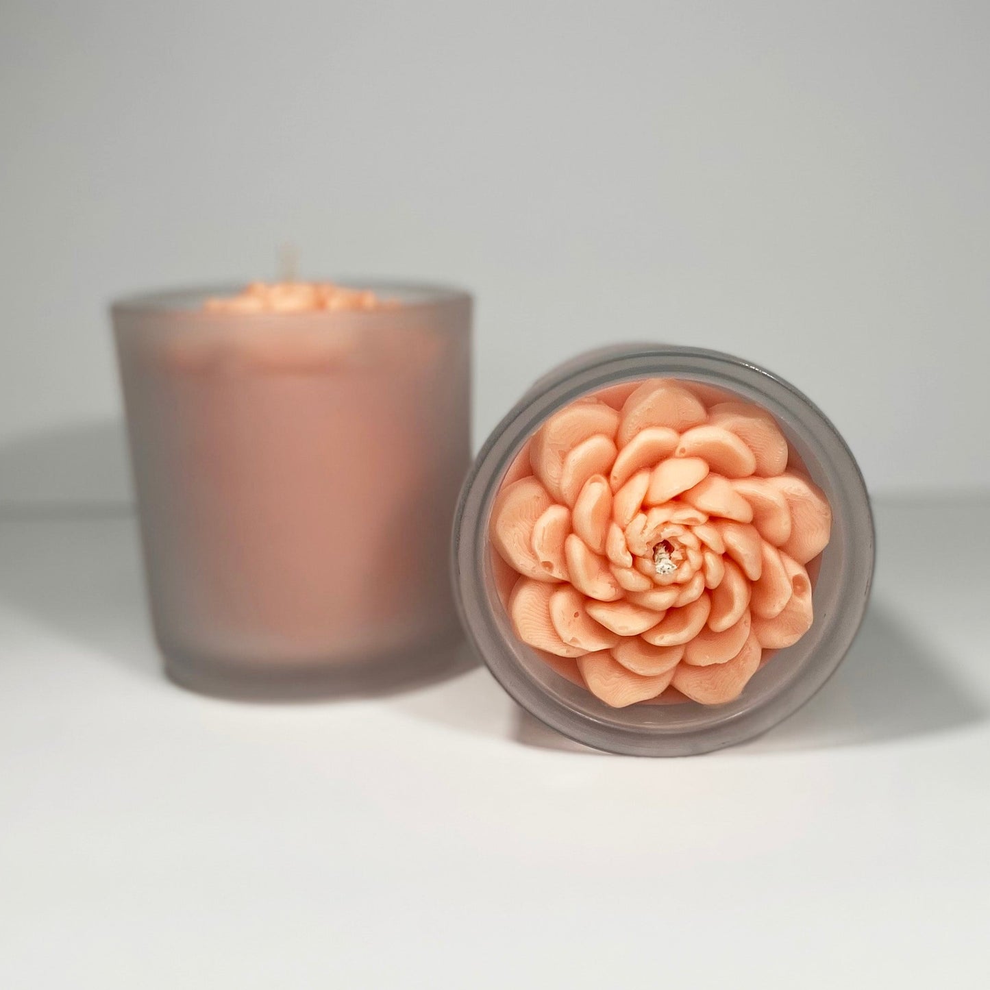 Ranunculus Flower Top Candle - Eco-Friendly