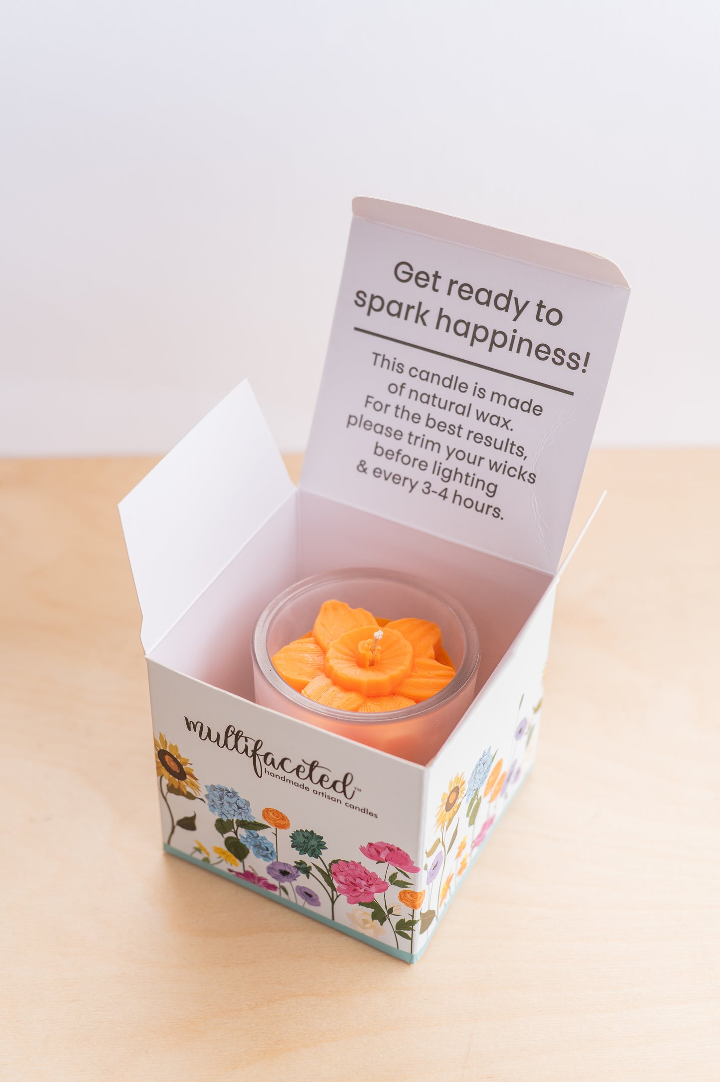 Daffodil Flower Top Candle - Eco-Friendly