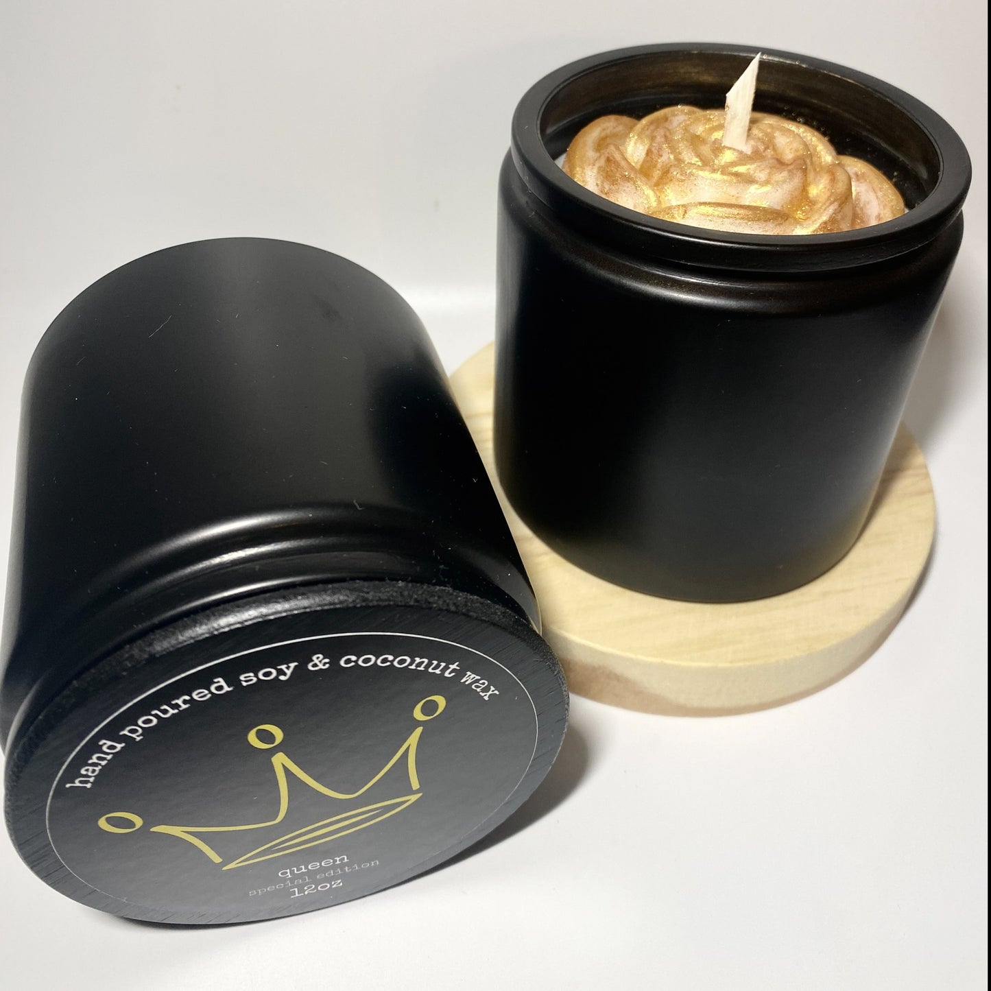 Queen Scent Candle - Eco-Friendly 12 oz.