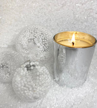 Load image into Gallery viewer, Winter Scent Candle - Eco-Friendly 8 oz.
